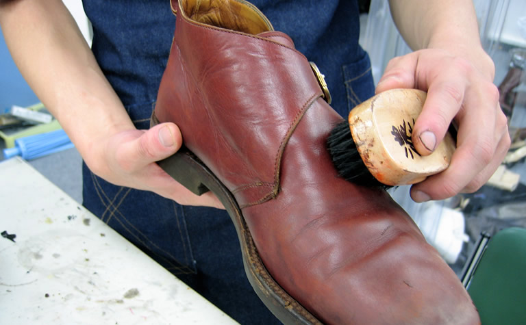 靴修理の料金表｜靴修理と合鍵作成のお店 プラスワン新宿パークタワー店